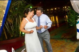 Rubén y Verónica, tienen dos hijas mujeres, una de 21 y 15 años de edad. Foto: Cortesía álbum familiar